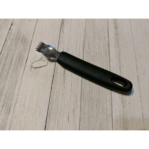 Chefmate Citrus Zester Grater black handle 6 3/4" - Picture 6 of 7